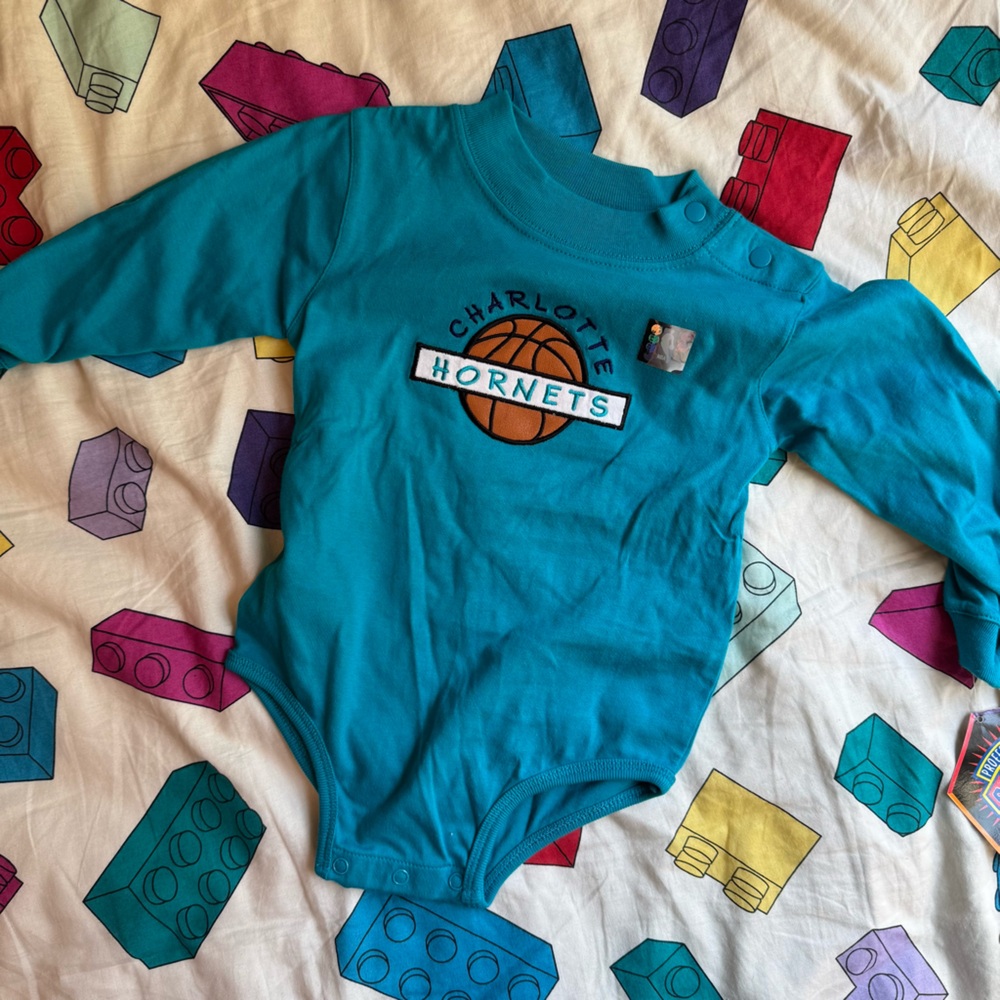 Vintage NBA Charlotte Hornets Bodysuit